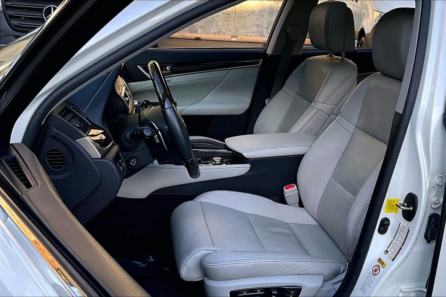 Used 2013 Lexus GS 350 w/ Luxury Pkg RWD image 8