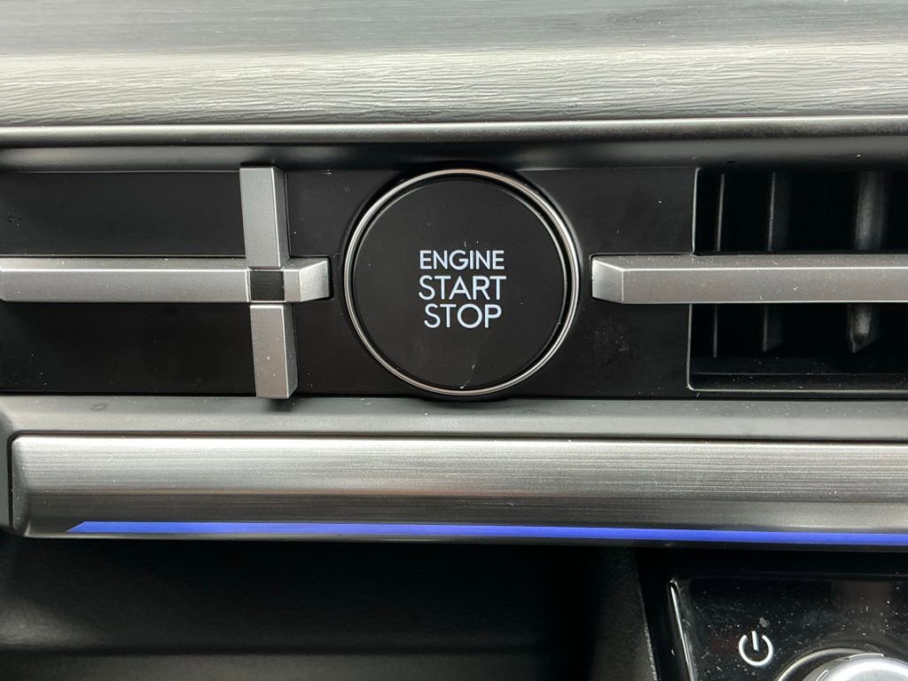 Used 2026 Hyundai Santa Fe Limited image 31