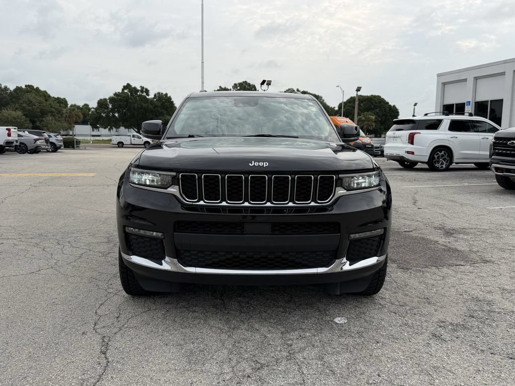 Used 2022 Jeep Grand Cherokee L Limited RWD image 3