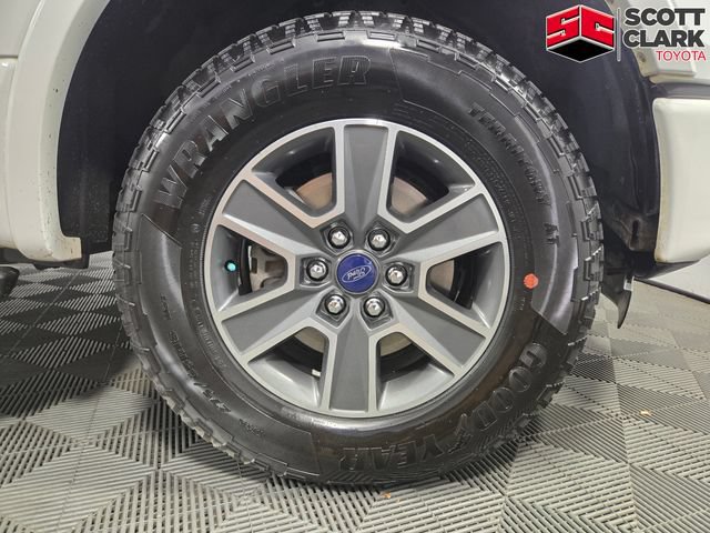 Used 2016 Ford F150 XLT w/ Equipment Group 302A Luxury AWD/4WD image 11