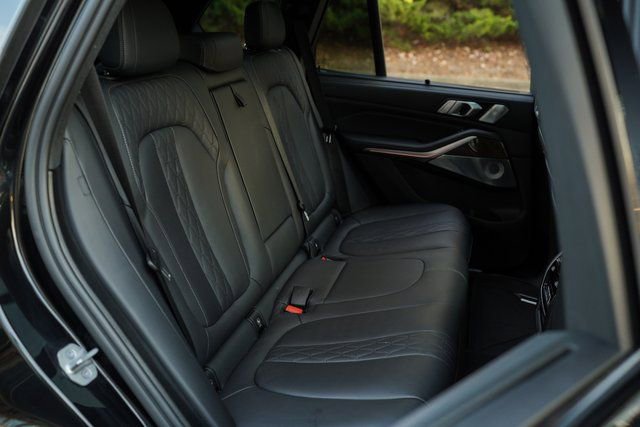 Used 2023 BMW X5 M50i w/ Executive Package image 25