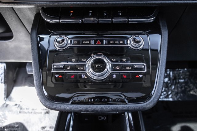 Used 2022 Lincoln Corsair AWD w/ Premium Package image 19