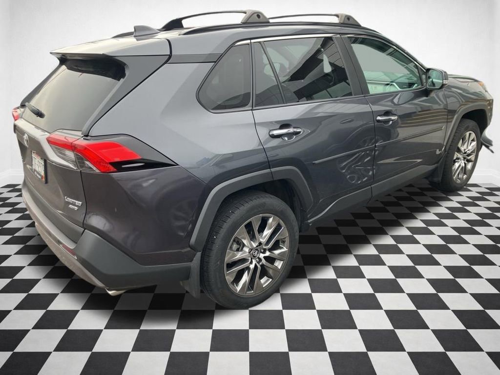 Used 2020 Toyota RAV4 Limited w/ All Weather Liner Package image 31
