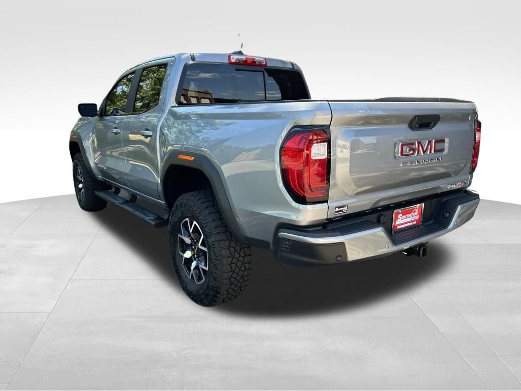Used 2025 GMC Canyon AT4 w/ AT4X Package AWD/4WD image 3