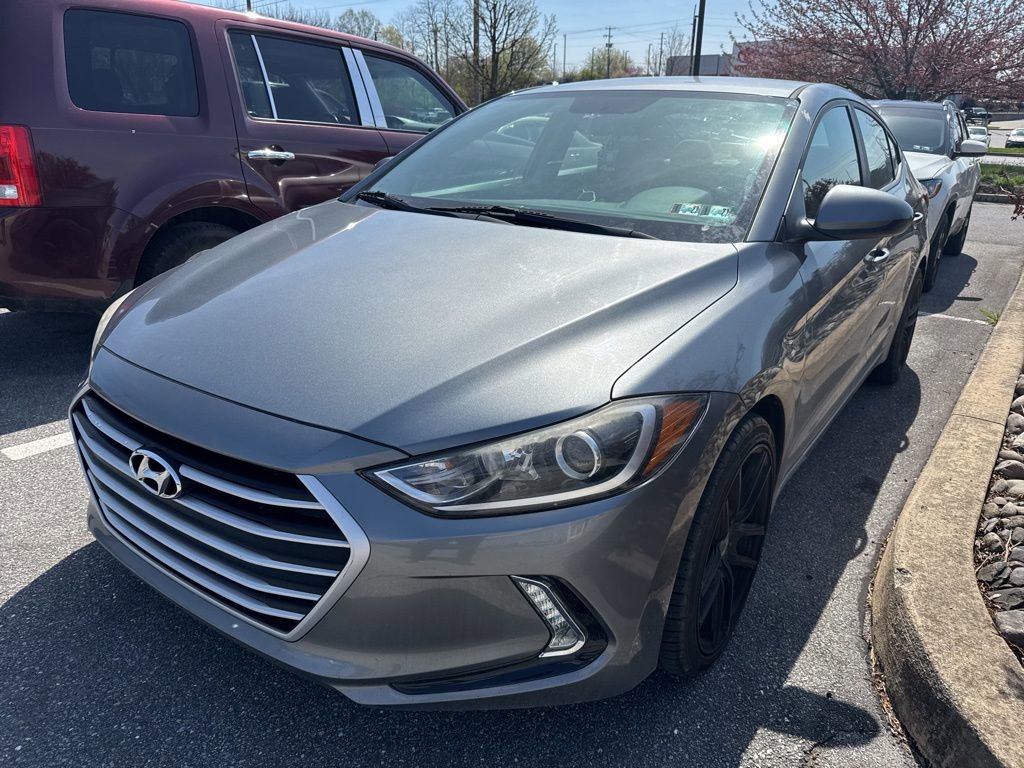 Used 2017 Hyundai Elantra SE FWD image 3