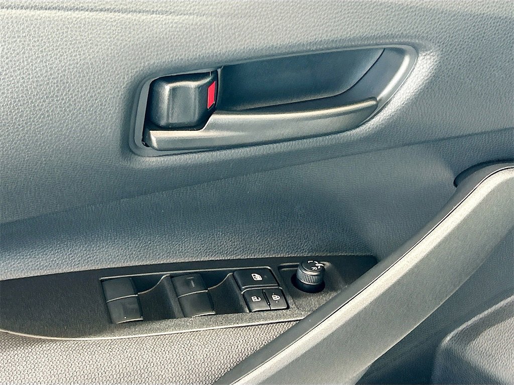 New 2025 Toyota Corolla LE image 18