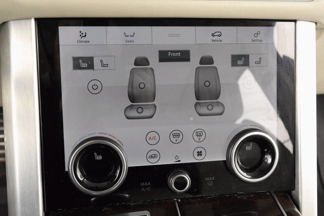 Used 2018 Land Rover Range Rover Long Wheelbase Supercharged image 32