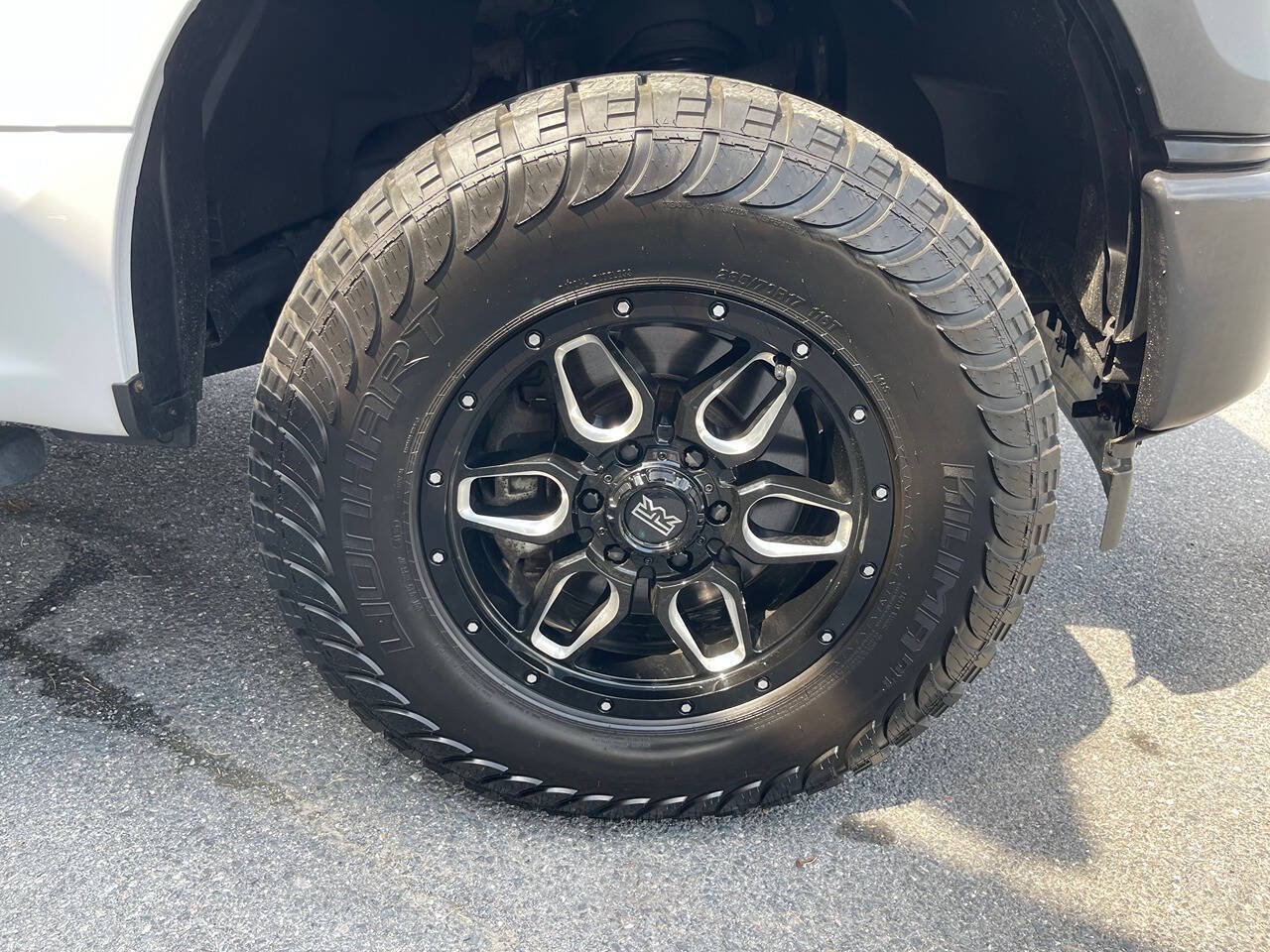 Used 2017 Ford F150 XL w/ Equipment Group 101A Mid AWD/4WD image 10