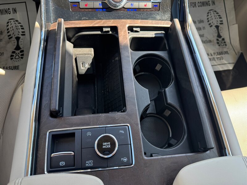 Used 2020 Lincoln Navigator L Reserve w/ Luxury Package AWD/4WD image 50