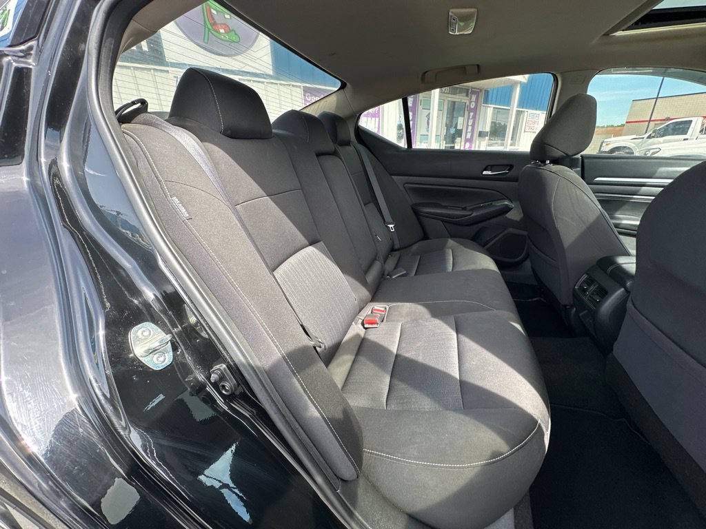 Used 2019 Nissan Altima 2.5 SV FWD image 16