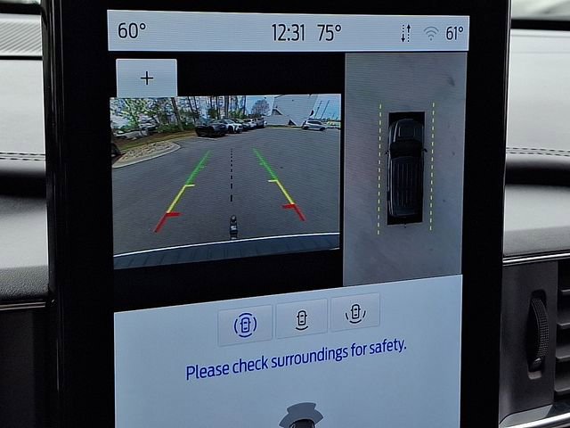 Used 2023 Ford Explorer Platinum w/ Technology Package image 19