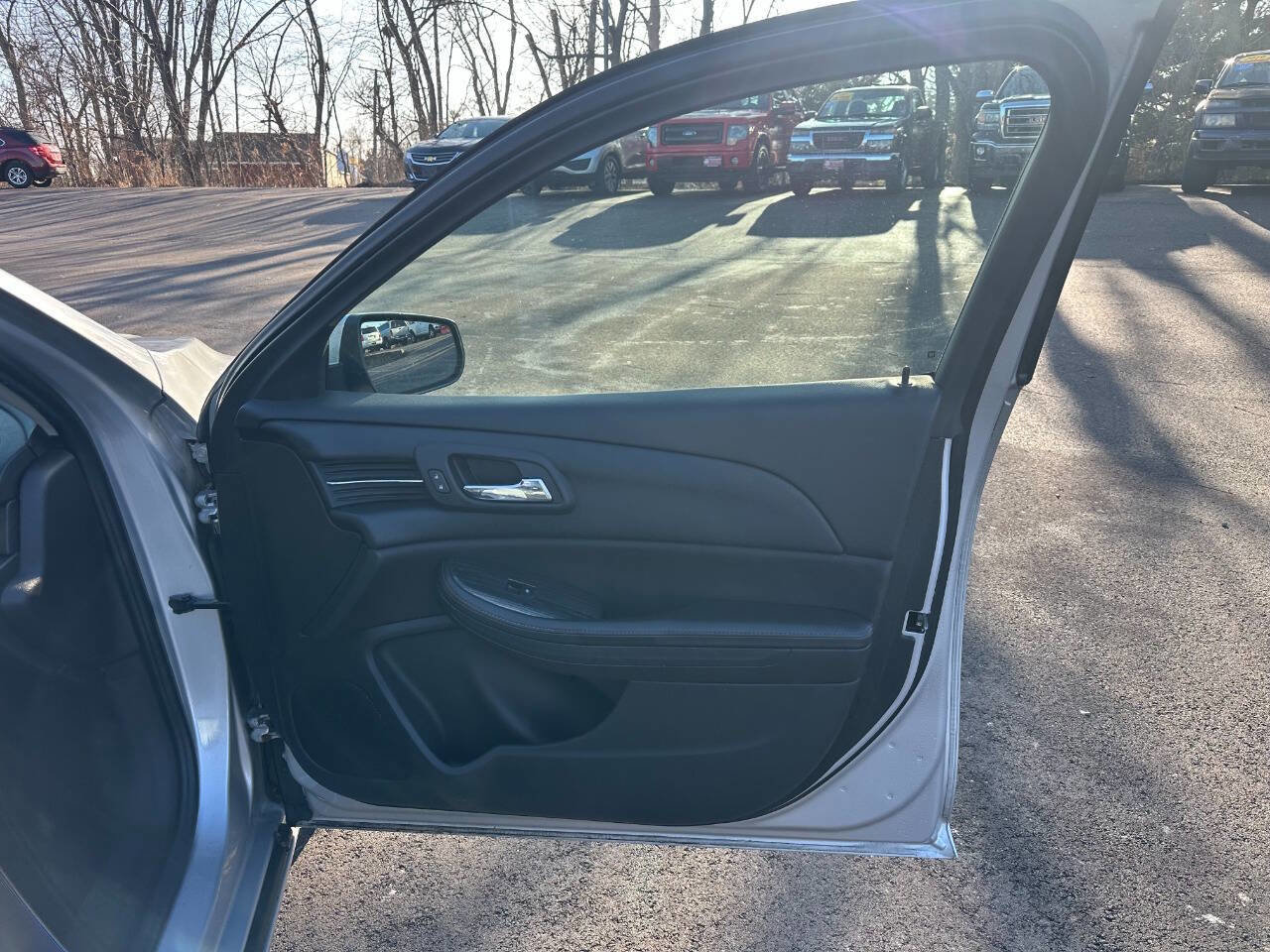 Used 2014 Chevrolet Malibu LT w/ Power Convenience Package image 13