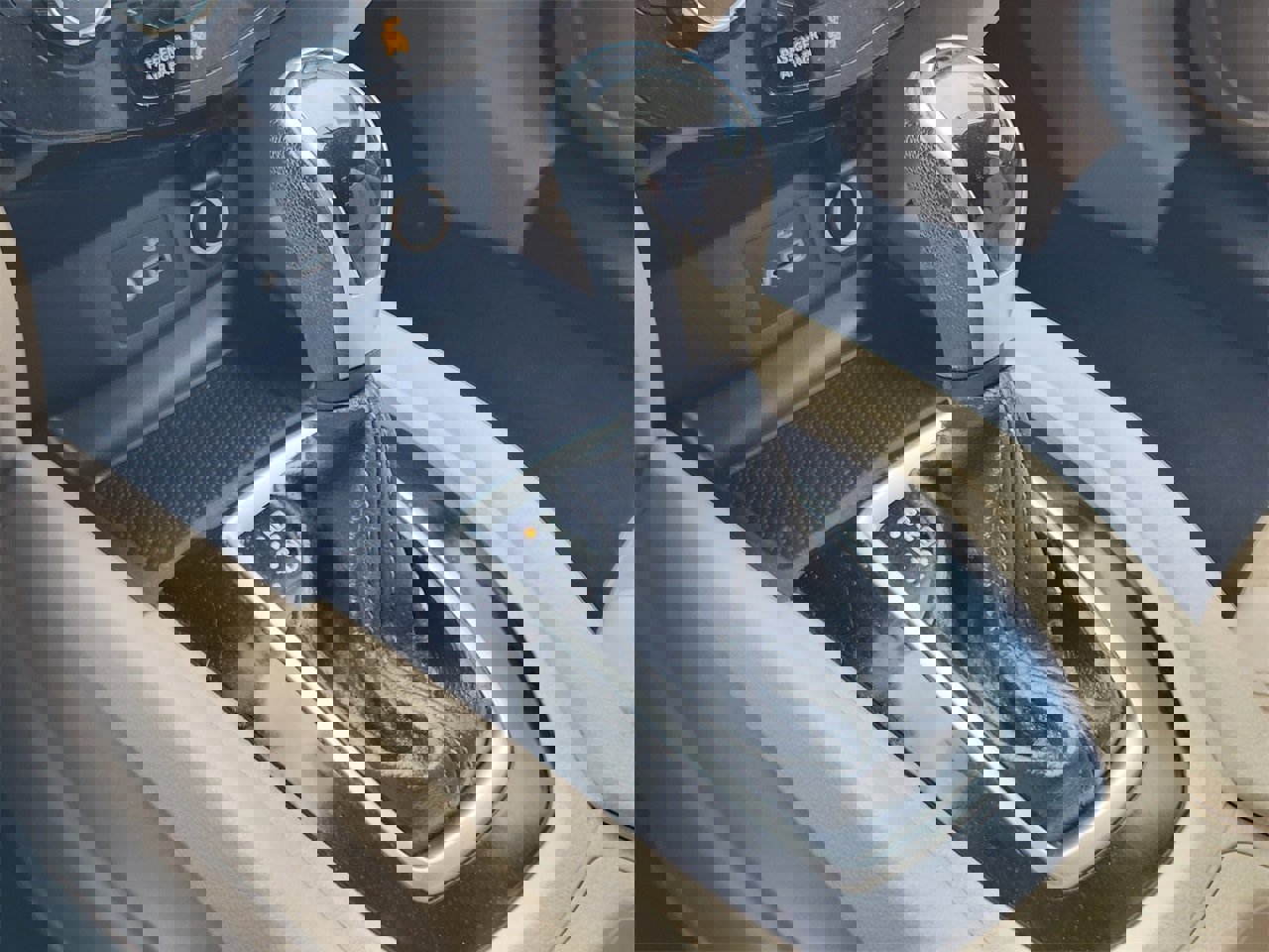 Used 2018 Nissan Rogue SV image 19