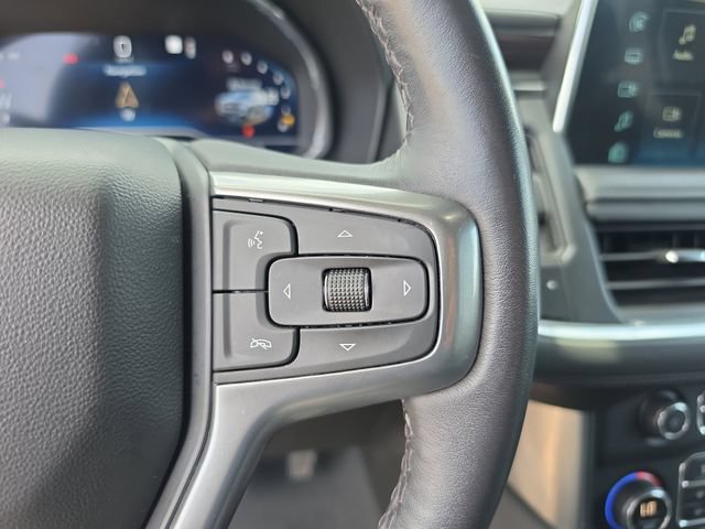 Used 2022 Chevrolet Suburban Z71 w/ Luxury Package AWD/4WD image 23