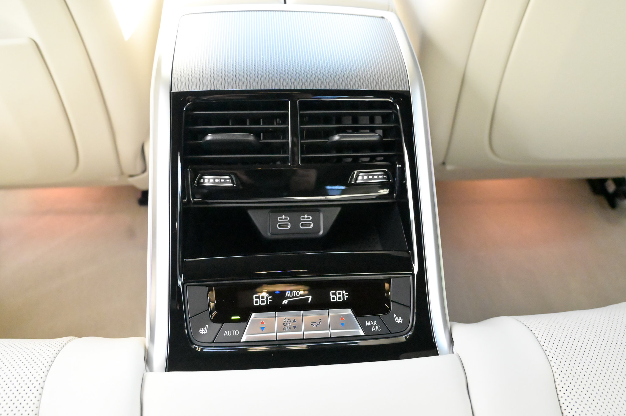 Used 2022 BMW ALPINA B8 xDrive Gran Coupe w/ Driving Assistance Package 2 image 42