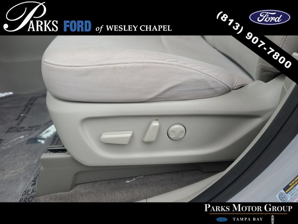 Used 2021 Kia Sedona LX FWD image 19