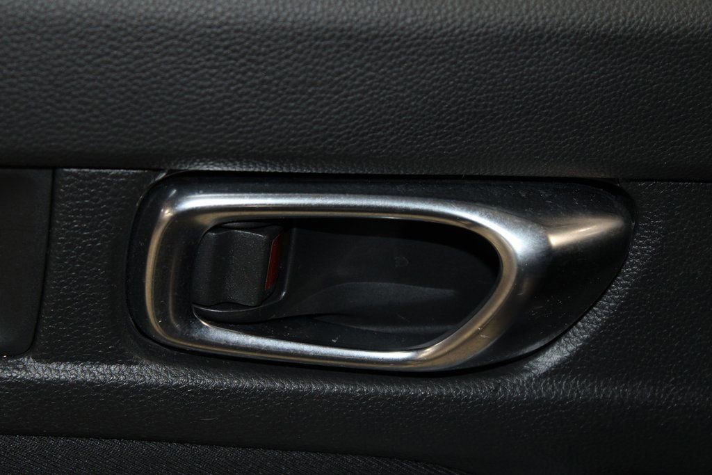 Used 2025 Honda Civic Sport image 8