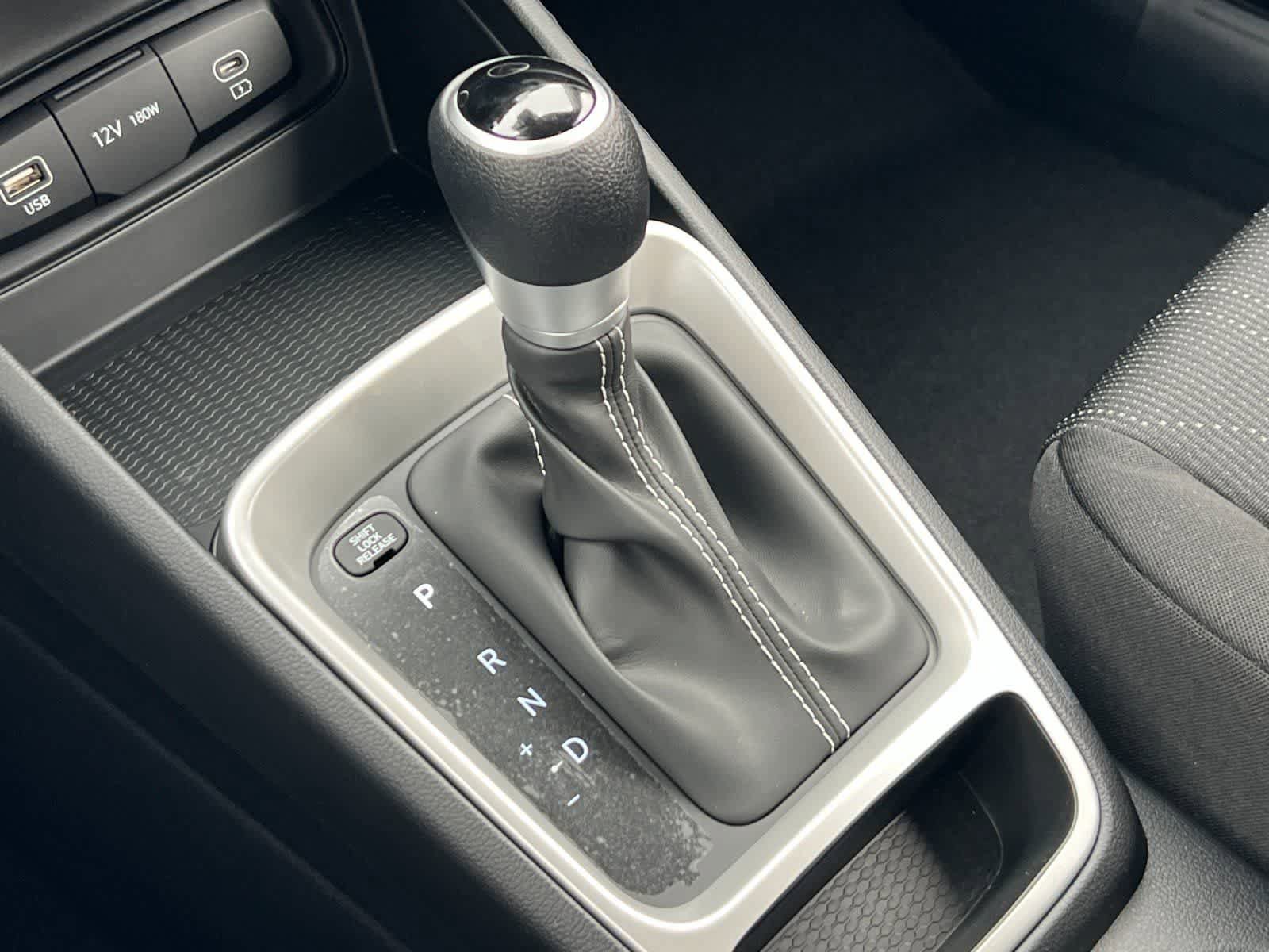 New 2026 Hyundai Venue SE FWD image 21