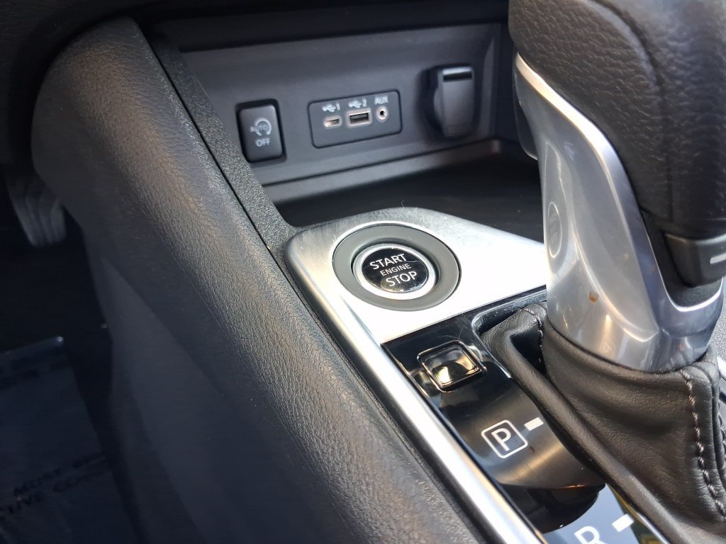 Certified 2025 Nissan Sentra SV FWD image 25