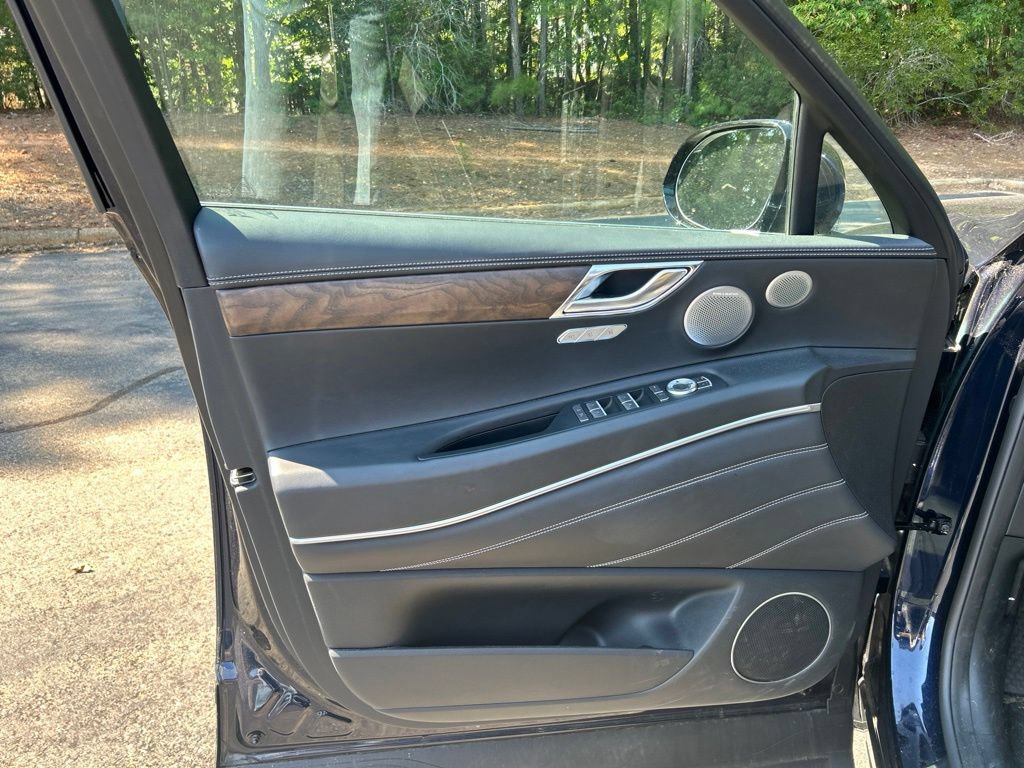 Used 2025 Genesis GV80 3.5T Prestige AWD/4WD image 5