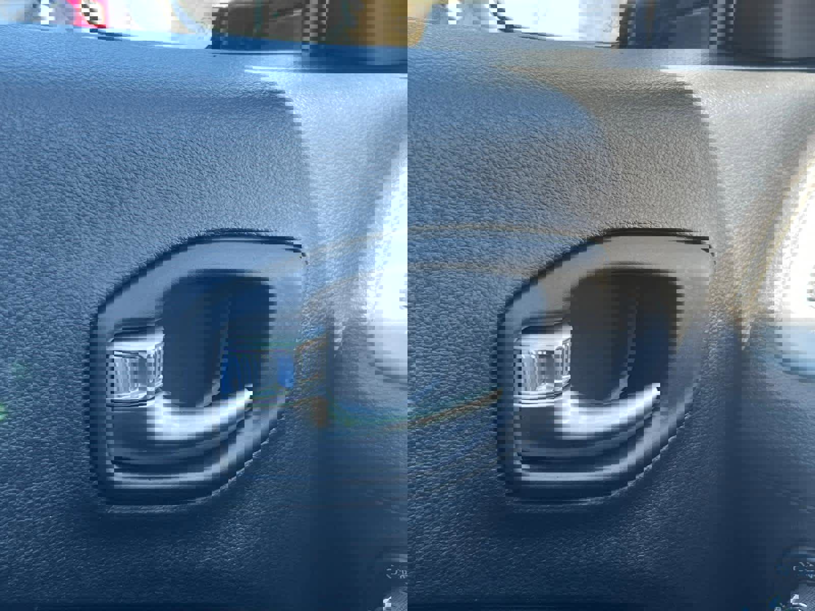 Used 2021 Jeep Compass Latitude image 24