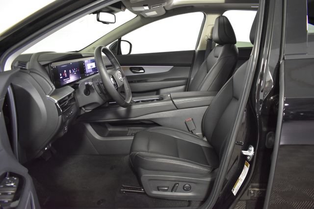 Used 2025 Nissan Murano SL AWD/4WD image 11