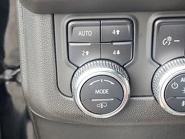 Used 2023 GMC Yukon AT4 w/ AT4 Premium Plus Package image 26