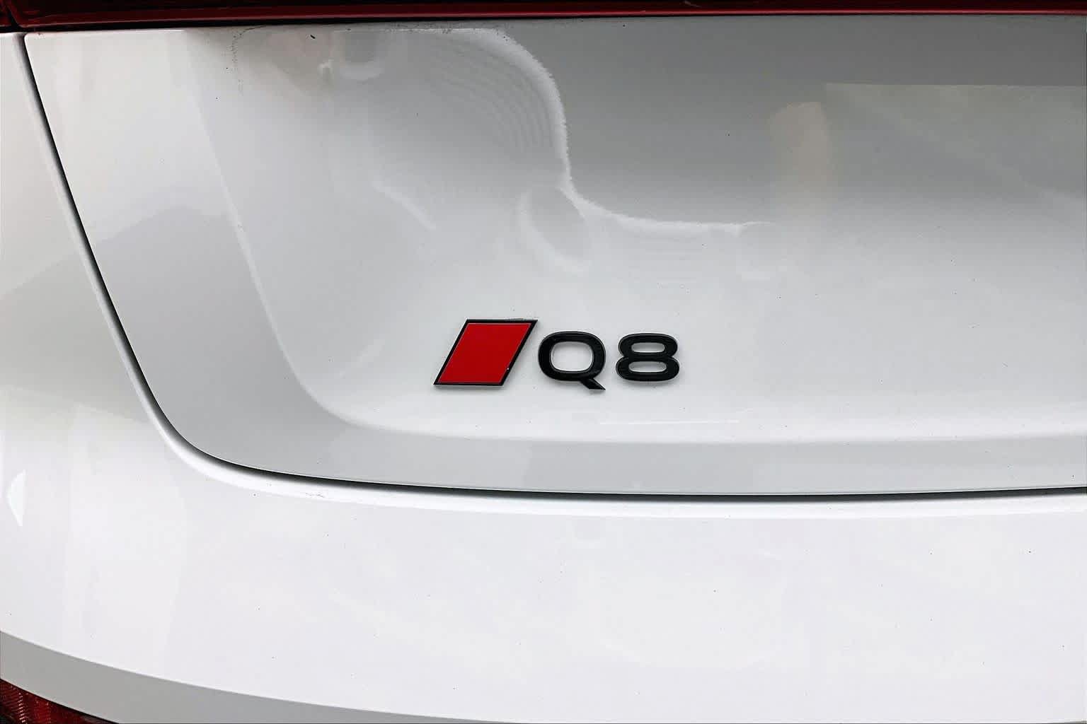 Certified 2024 Audi Q8 e-tron Prestige w/ Prestige Package AWD/4WD image 30