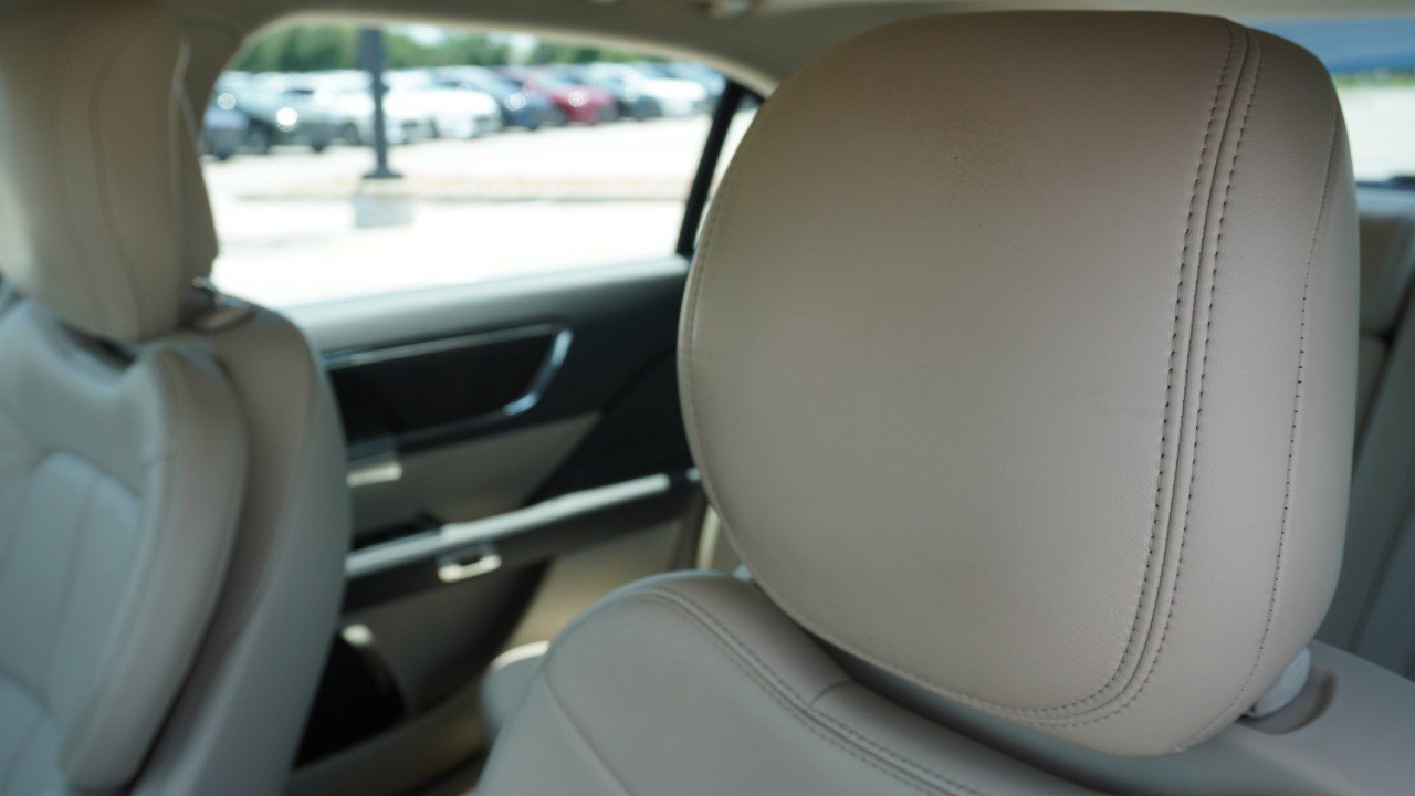 Used 2017 Lincoln Continental Select FWD image 24