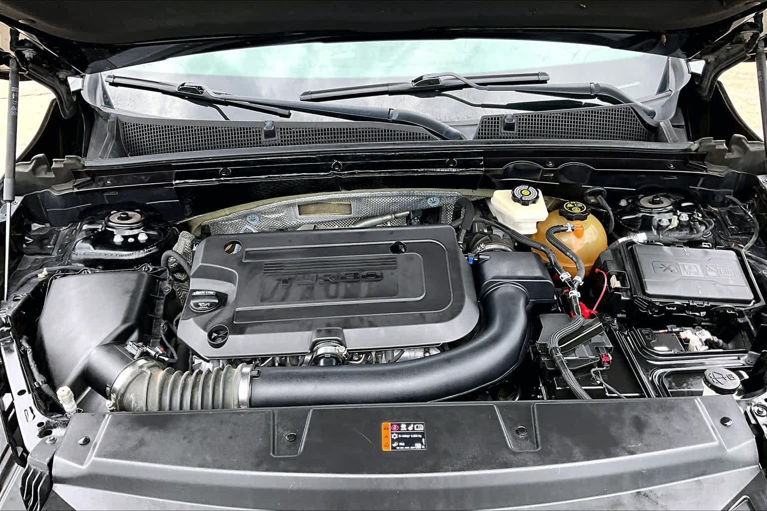 Used 2022 Buick Envision Essence w/ Sport Touring Package FWD image 32