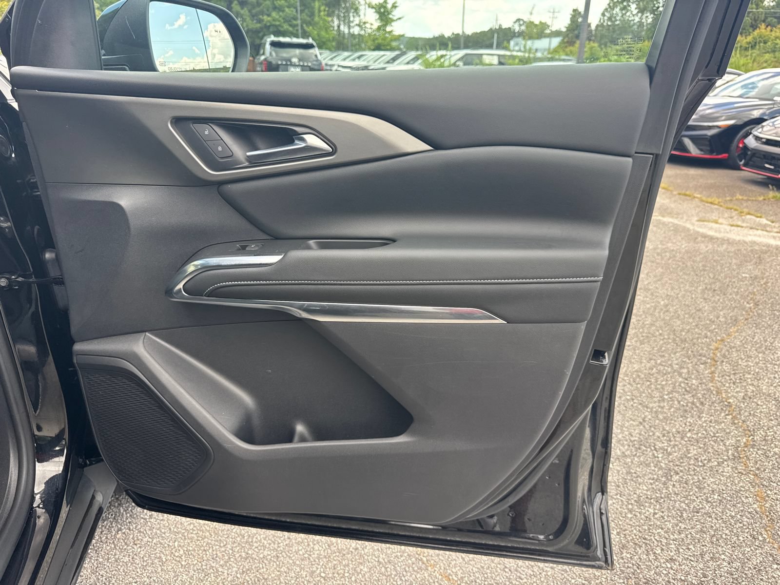 Used 2024 Chevrolet Traverse LS FWD image 14