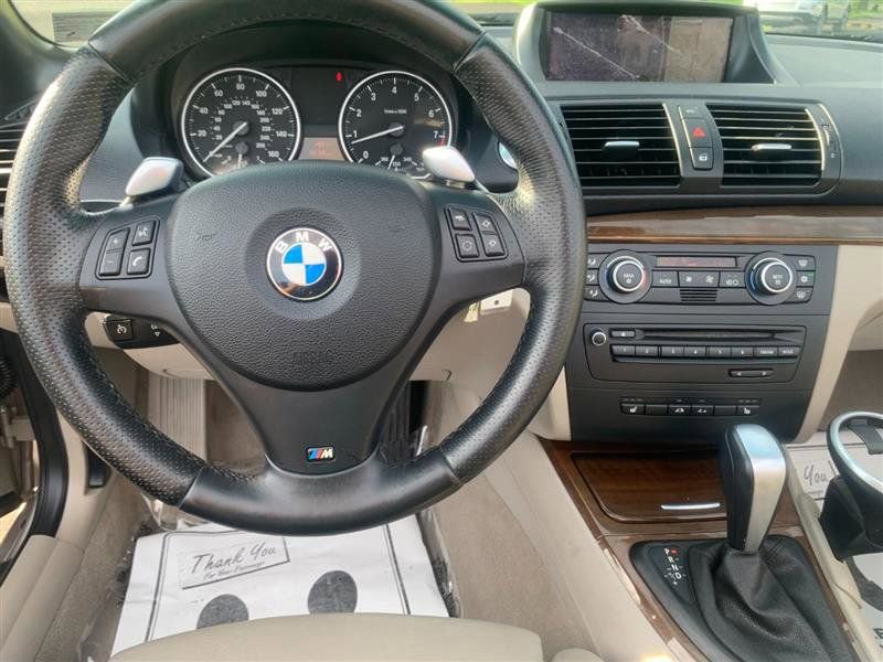 Used 2009 BMW 135i Convertible image 19