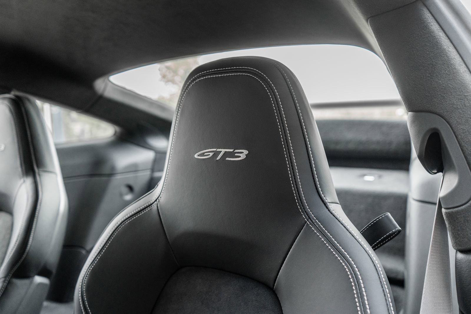 Used 2024 Porsche 911 GT3 RWD image 27