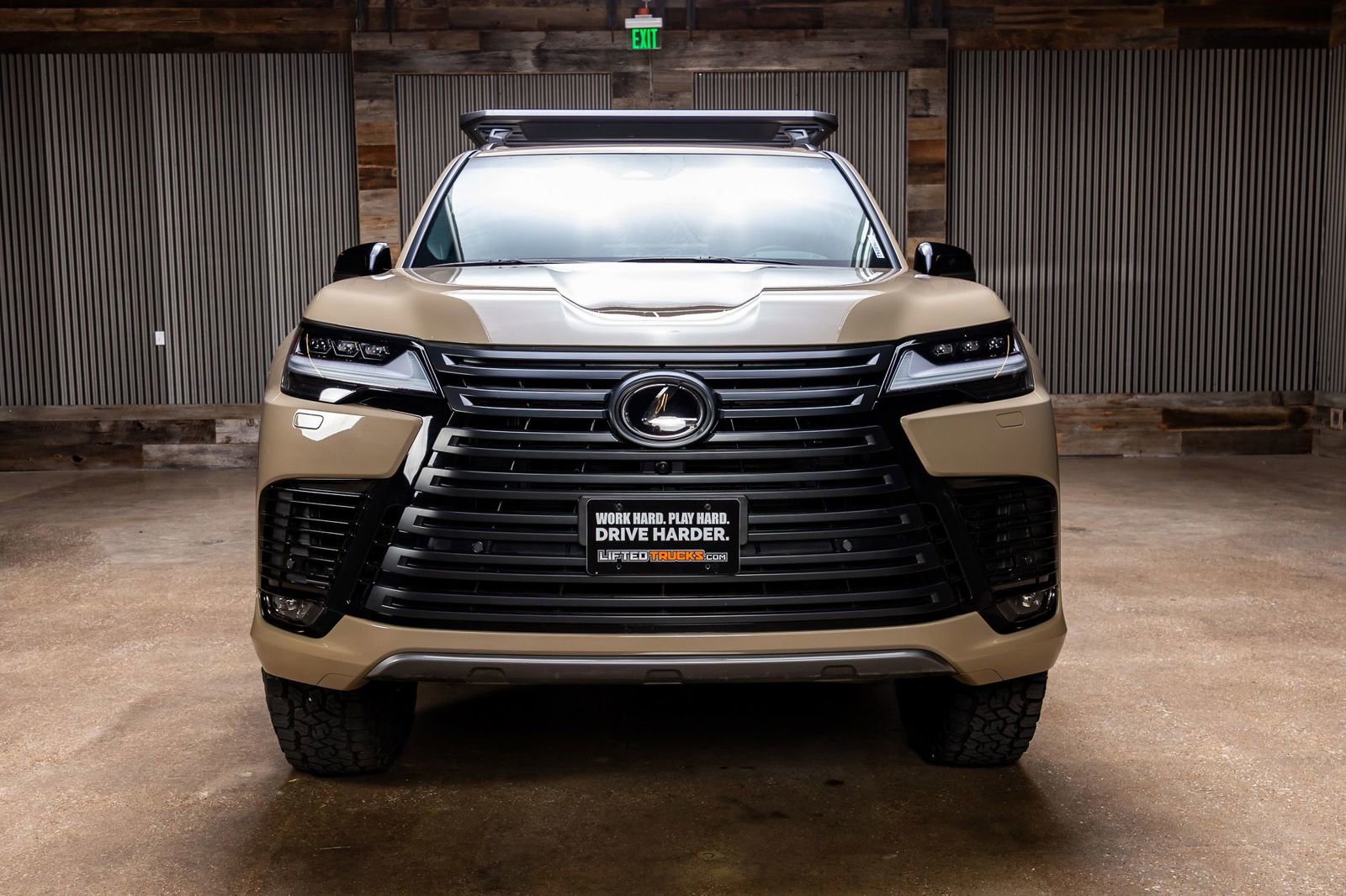 Used 2025 Lexus LX 700h Overtrail image 2
