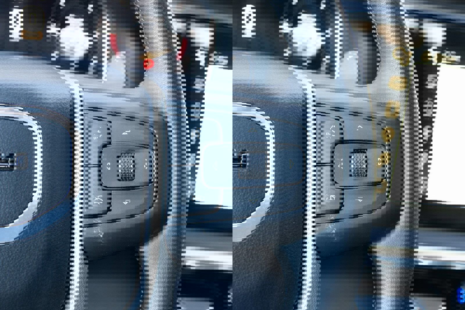 Used 2024 GMC Sierra 1500 Denali image 7