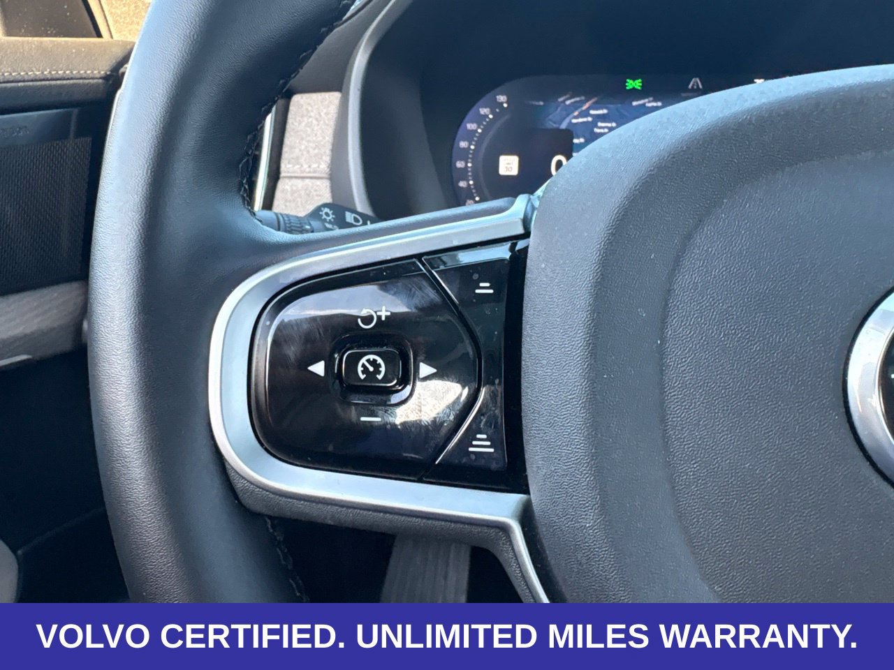 Certified 2026 Volvo XC90 B6 Plus w/ Protection Package Premier AWD/4WD image 26