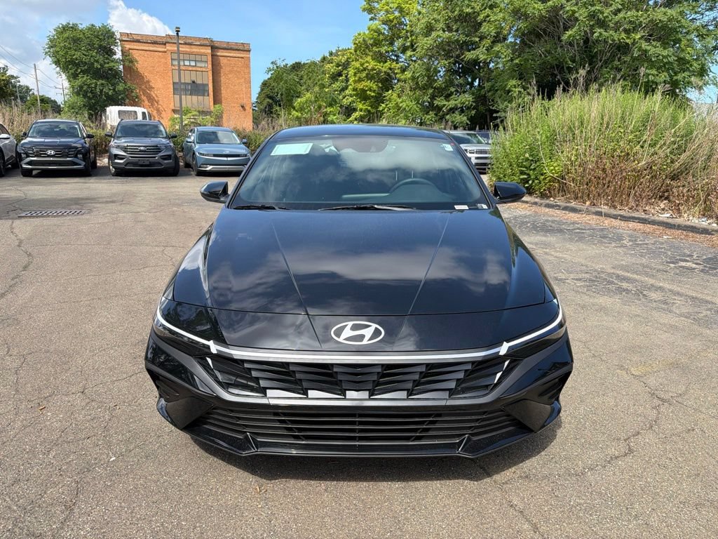 New 2026 Hyundai Elantra Sport FWD image 2