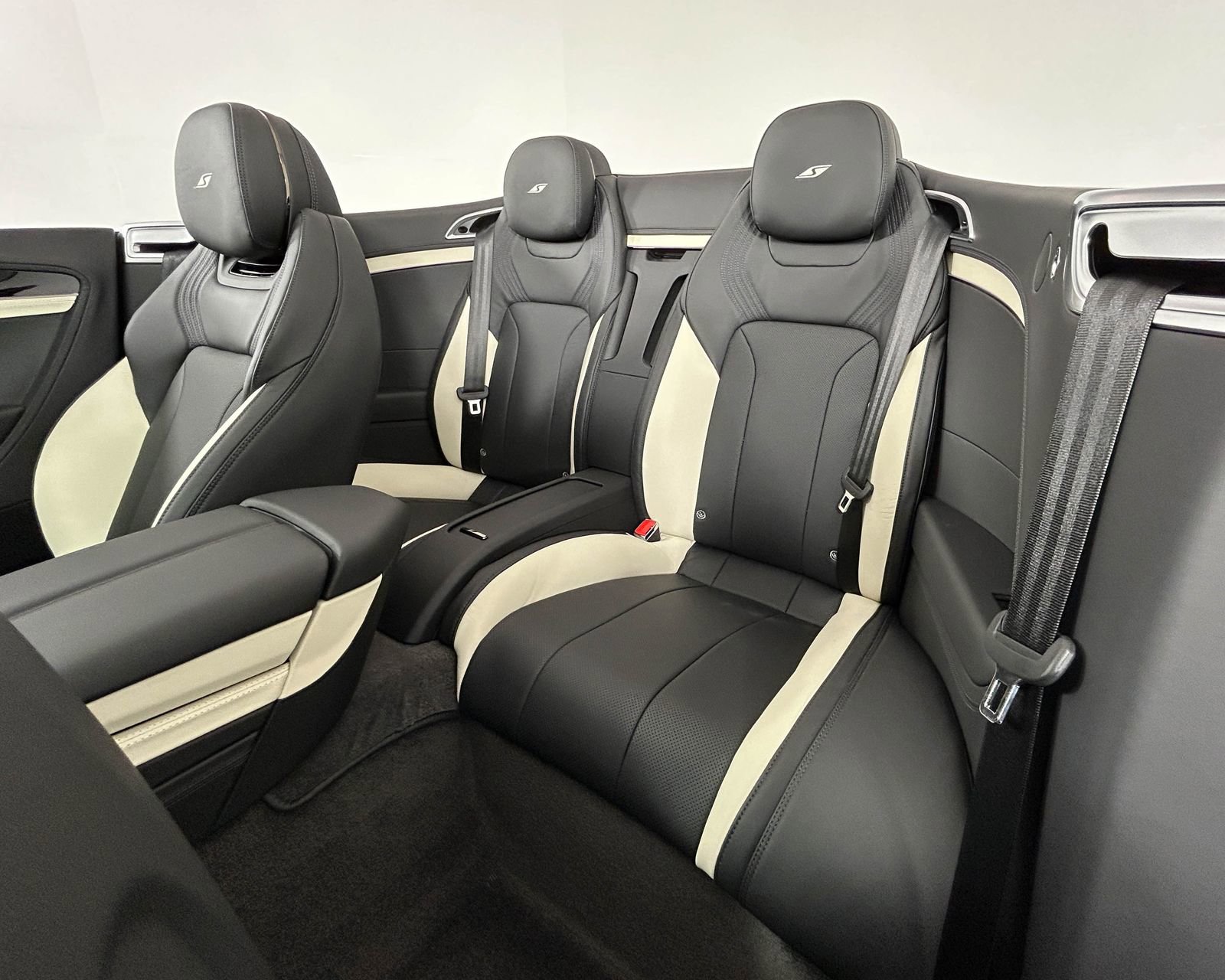 New 2026 Bentley Continental GTC AWD/4WD image 33