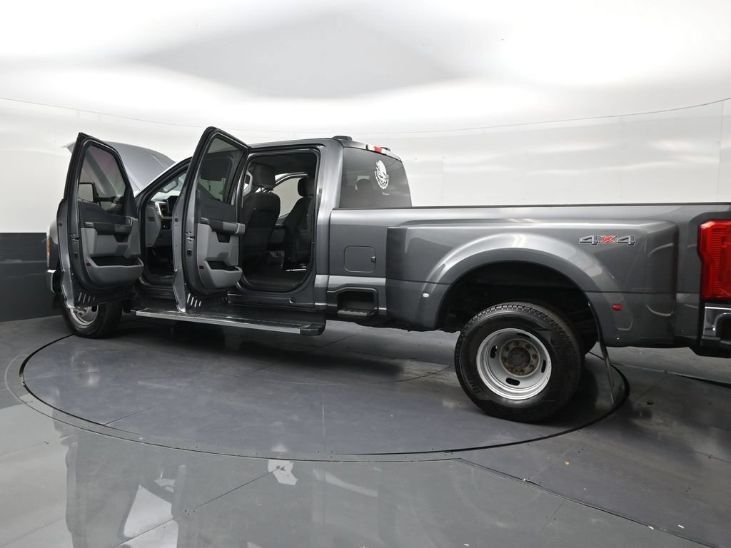 Used 2023 Ford F350 XLT w/ Camper Package AWD/4WD image 30