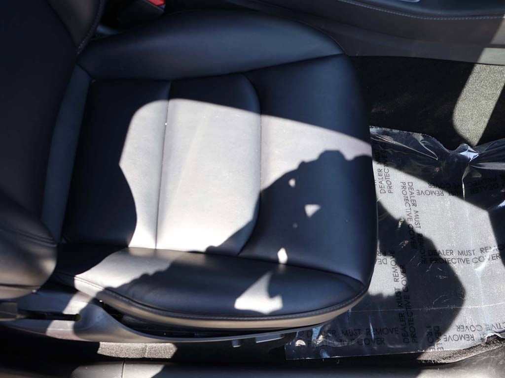 Used 2022 Tesla Model Y Long Range image 31