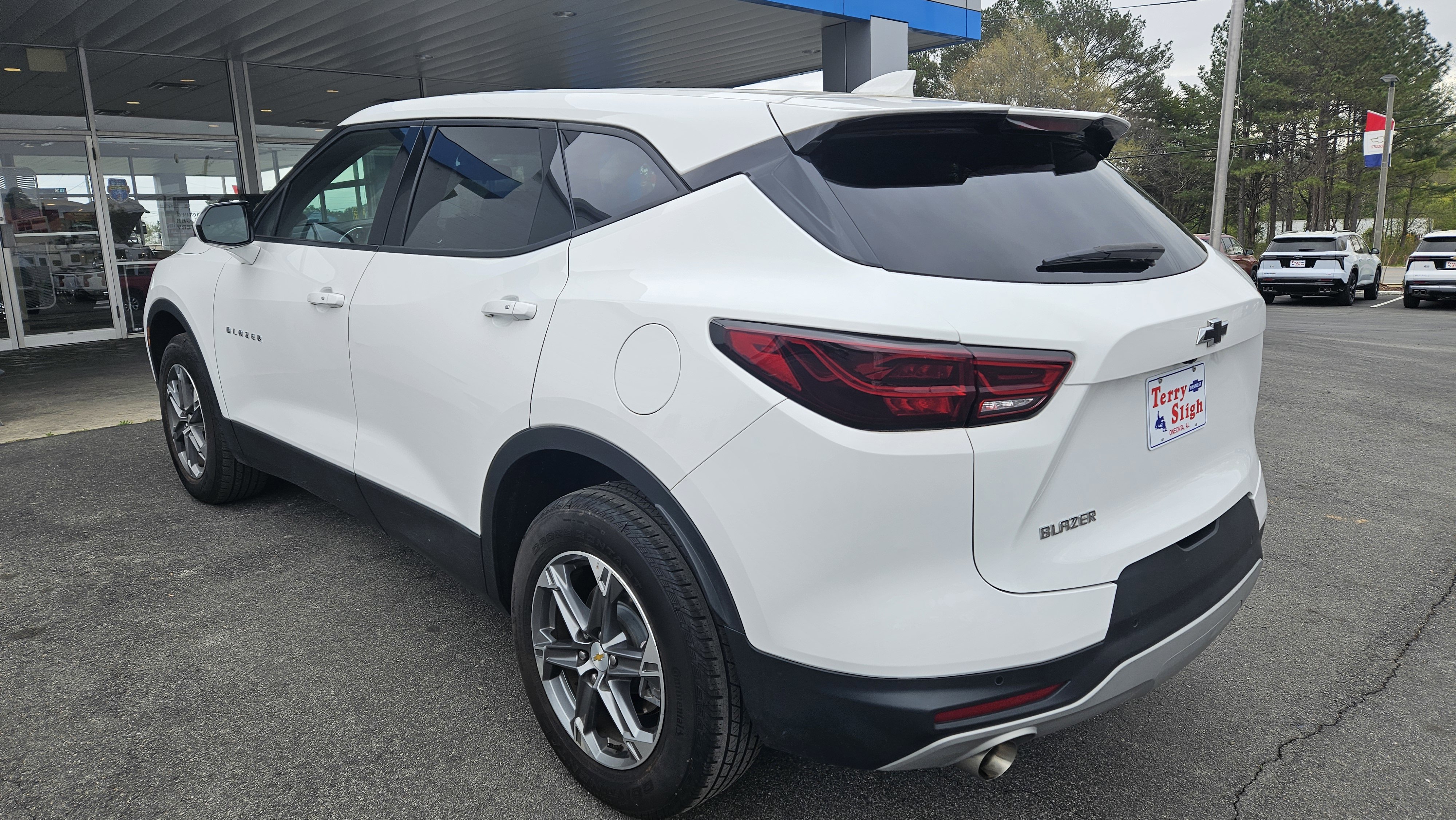 Used 2024 Chevrolet Blazer LT w/ Driver Confidence Package image 6