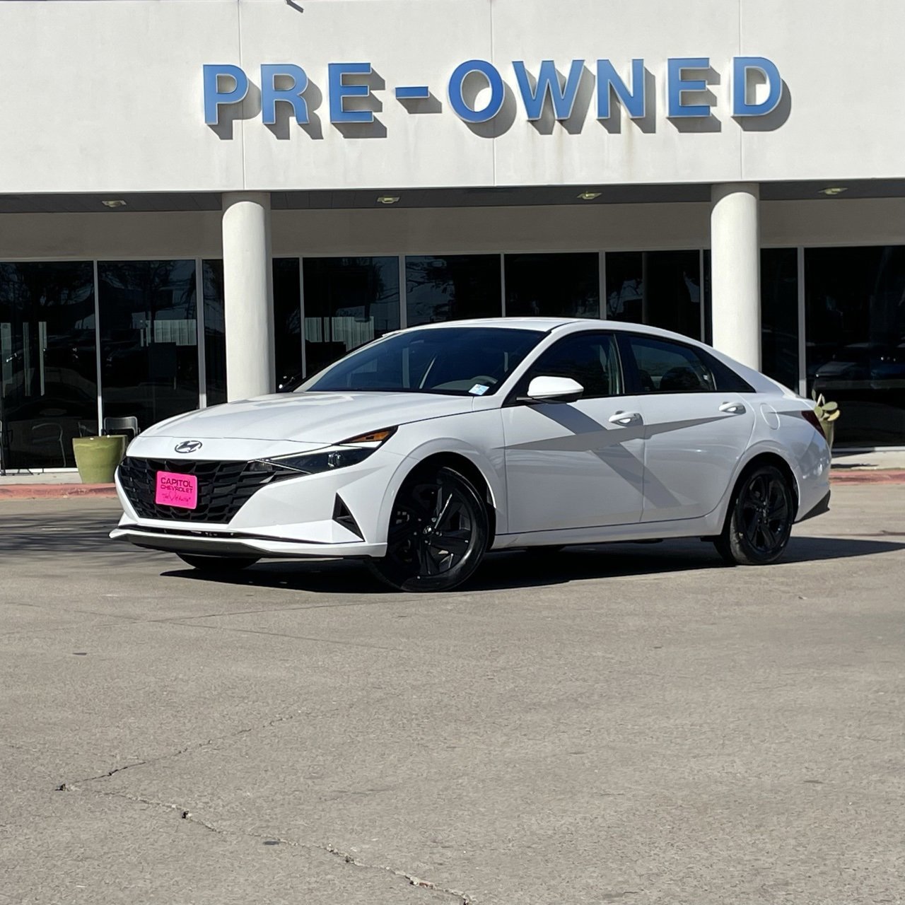 Used 2023 Hyundai Elantra Blue image 2