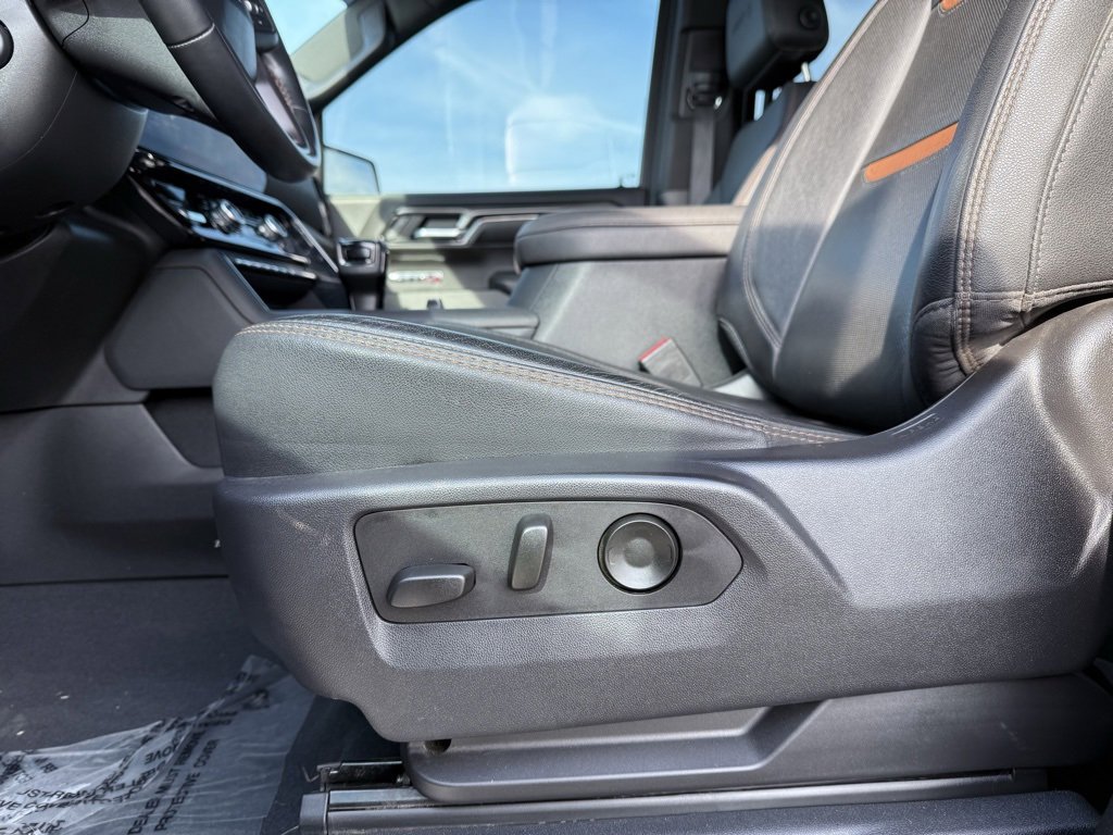 Used 2023 GMC Sierra 1500 AT4 w/ AT4 Preferred Package image 11