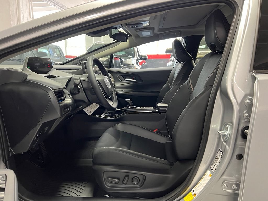 New 2027 Toyota Prius Limited AWD/4WD image 9