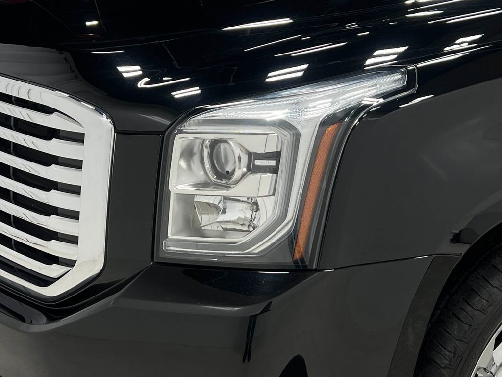 Used 2018 GMC Yukon SLT w/ Premium Edition AWD/4WD image 43