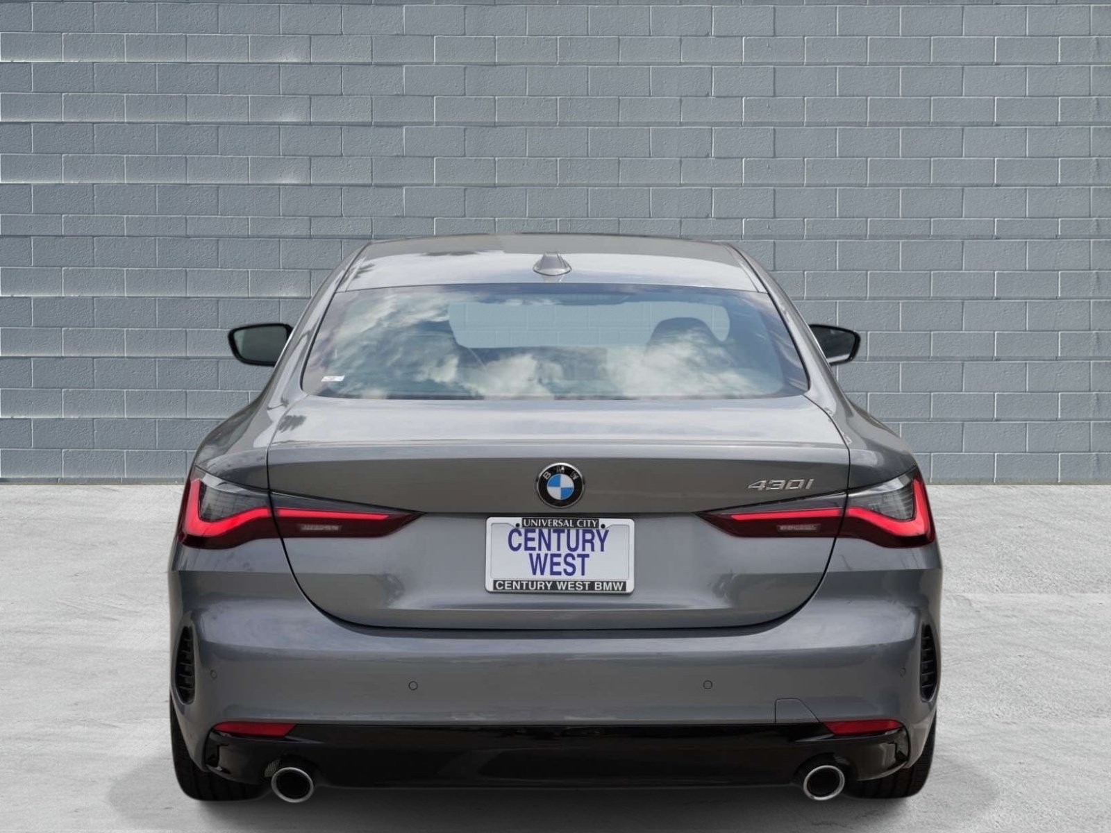 Used 2026 BMW 430i Coupe w/ Parking Assistance Package RWD image 4