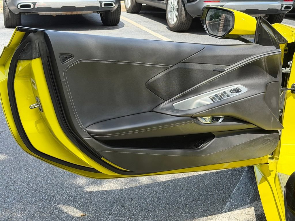 Used 2021 Chevrolet Corvette Stingray Convertible w/ Z51 Performance Package RWD image 24