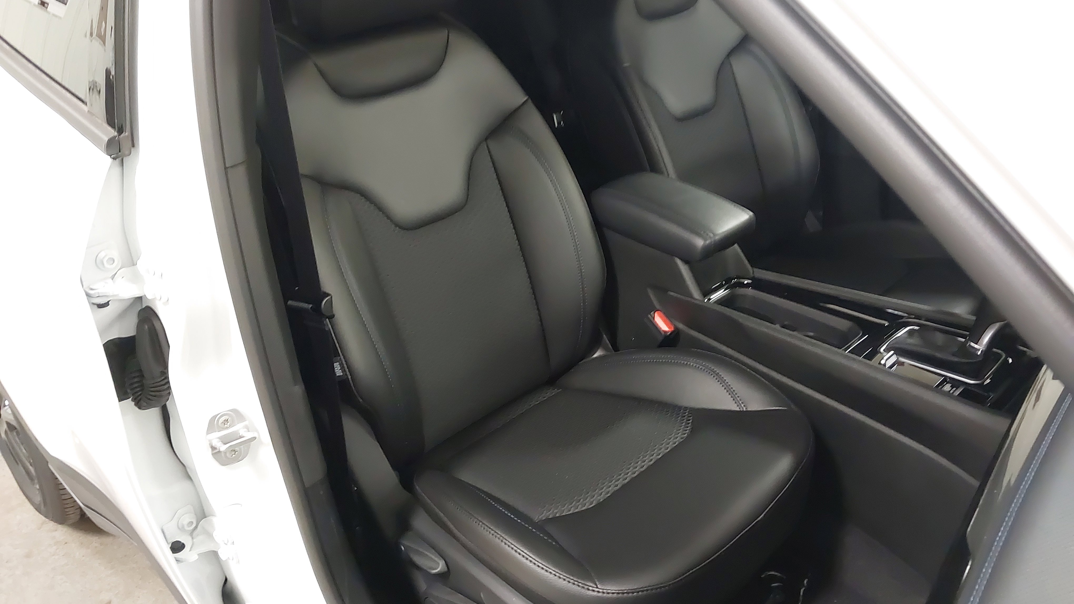 New 2026 Jeep Compass Latitude image 28