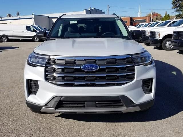 New 2026 Ford Explorer Active image 8