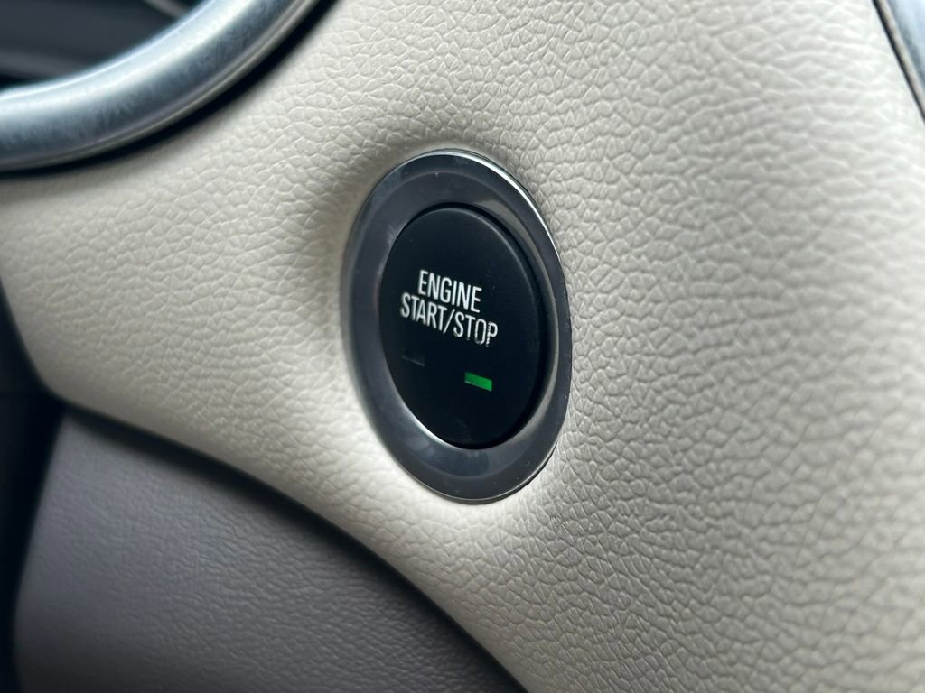 Used 2024 Chevrolet Malibu LT image 30